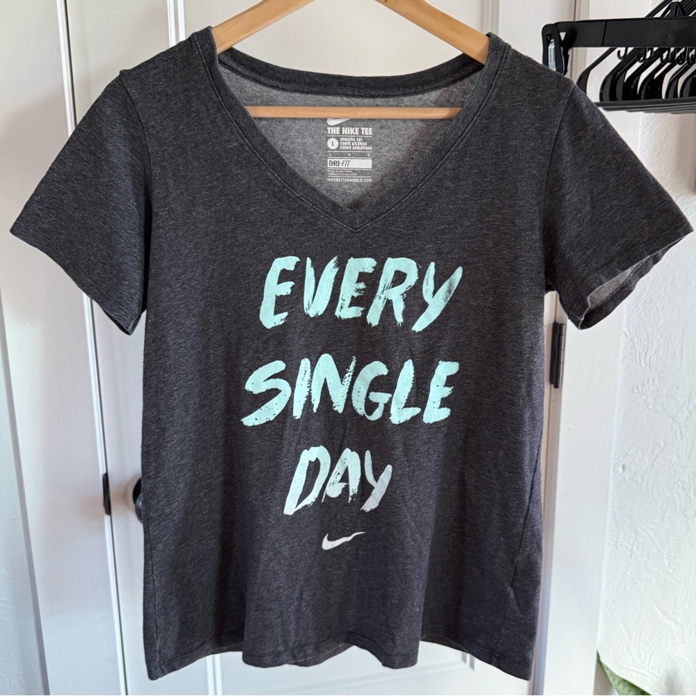 Nike T-shirt